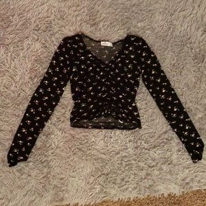 Hollister Flower Long Sleeves. Size Small.